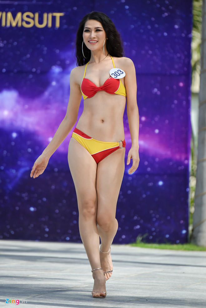 Thí sinh Hoa hậu Hoàn vũ Việt Nam lộ eo ngấn mỡ, đùi to khi thi áo tắm